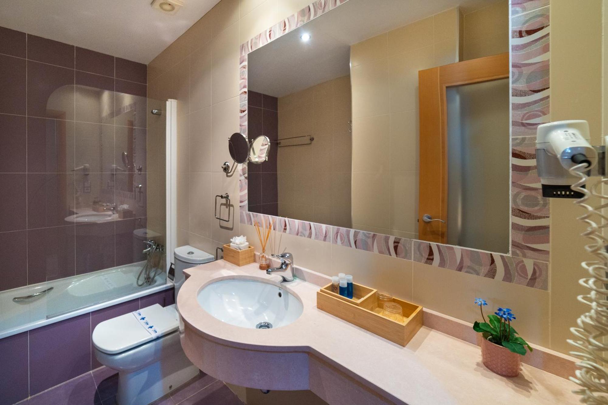 Hotel Puerta De Казорла Экстерьер фото