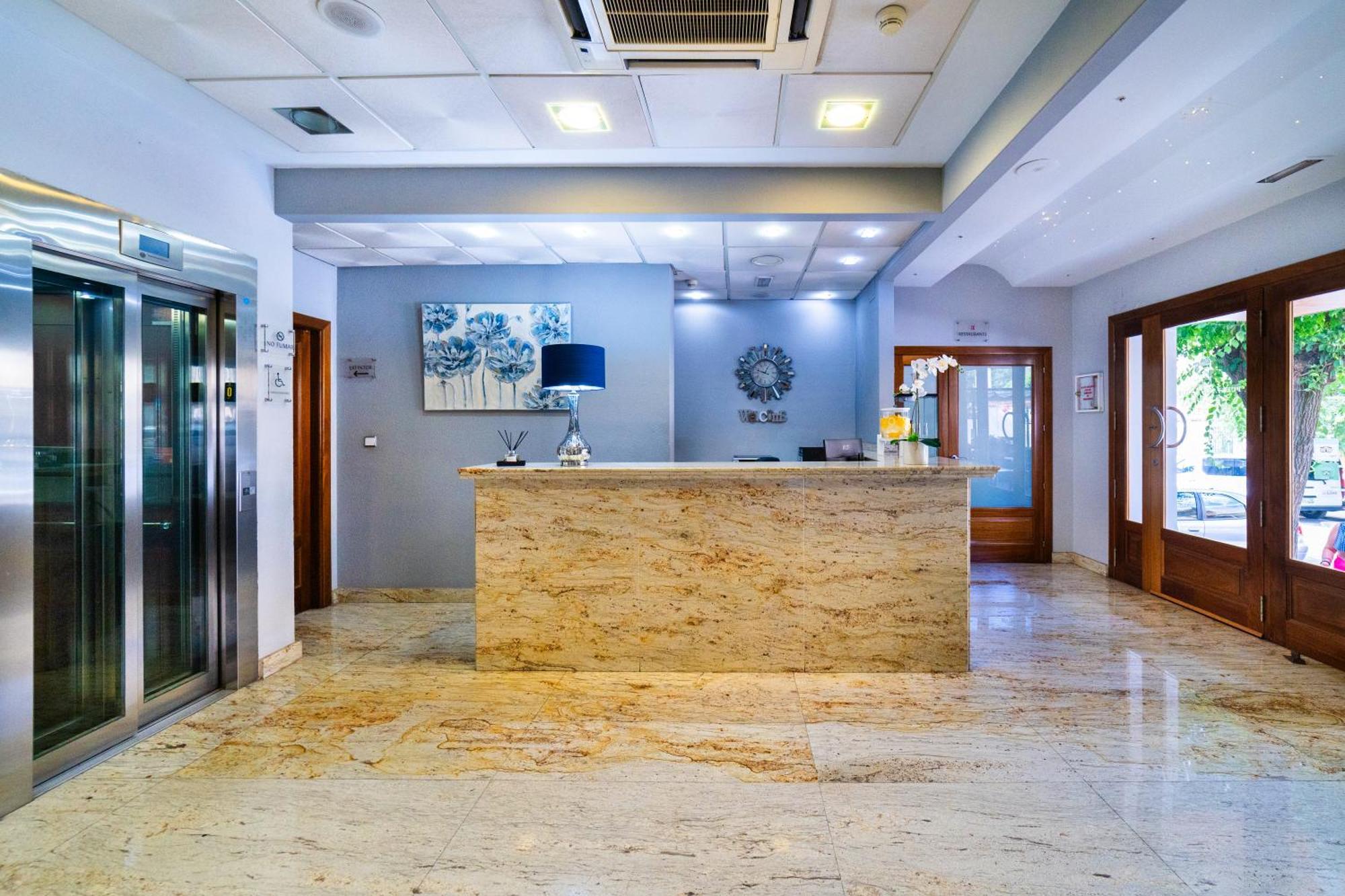 Hotel Puerta De Казорла Экстерьер фото