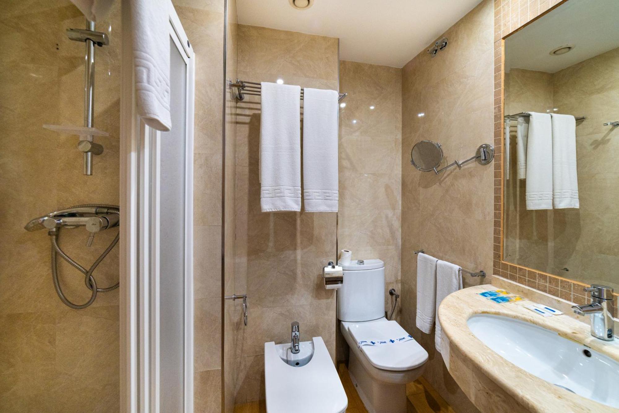 Hotel Puerta De Казорла Экстерьер фото