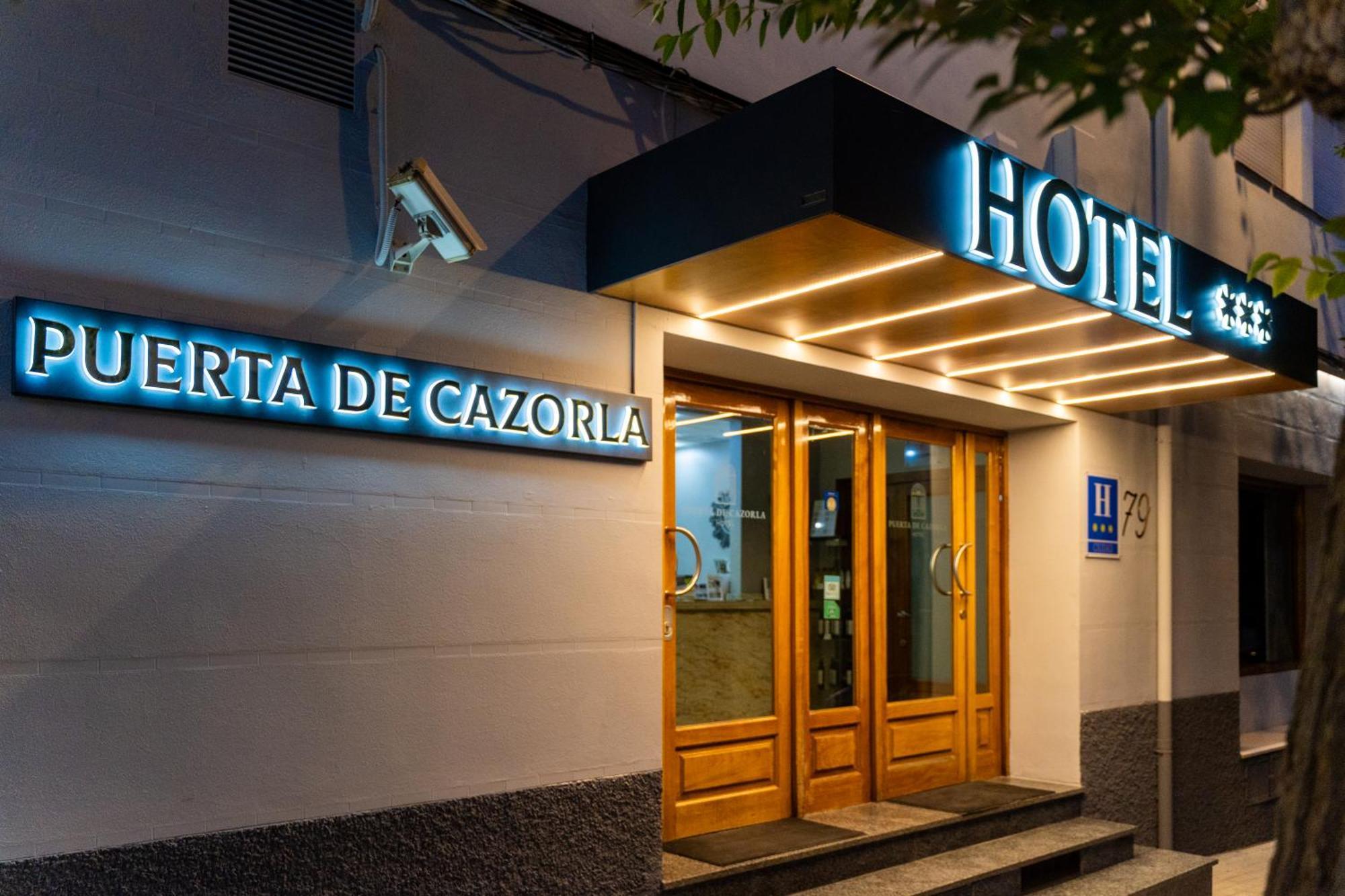 Hotel Puerta De Казорла Экстерьер фото